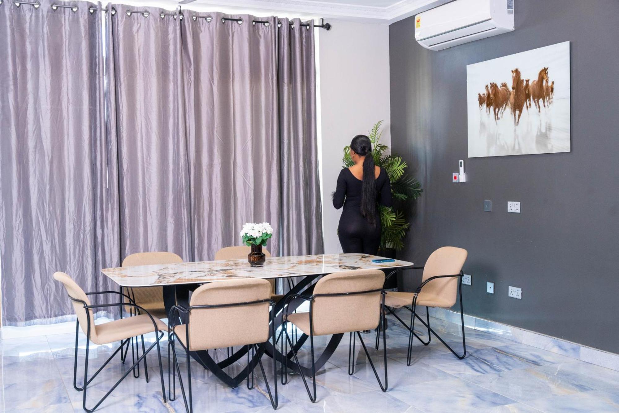 Adonai Luxe Apartment 테마 외부 사진